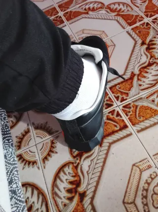 Zapatillas Hermes Negras y Naranja