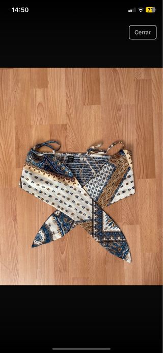 Top pañuelo estampado