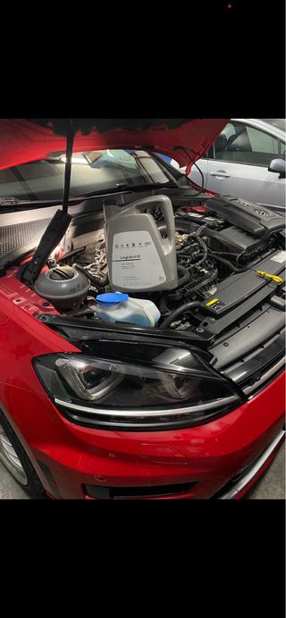 Volkswagen Golf R 300