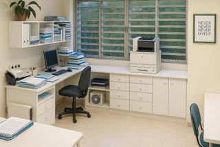 Oficina en alquiler en Playa Bajadilla - Puertos en Marbella