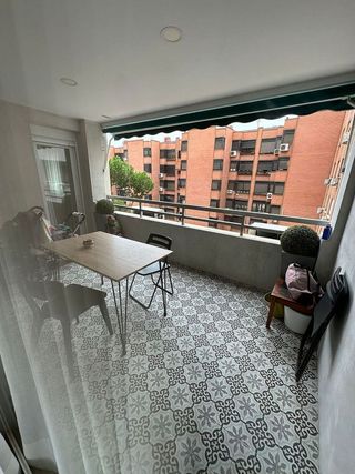 Piso en alquiler en Pacífico en Madrid