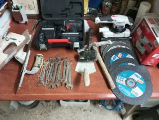 Lote Herramientas Varias: Taladro, Lijadora, Llave