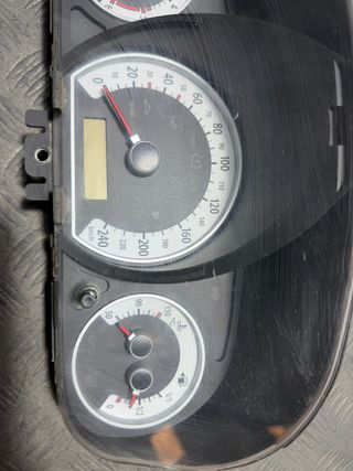 CUADRO INSTRUMENTOS KIA PROCEED 2010