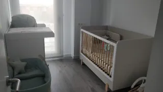 Cama-cuna convertible + cómoda Colchón incluido