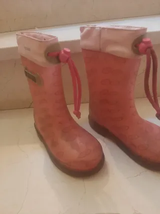 Botas de agua niña rosas