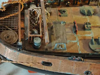 Barco madera y cobre.   No hago  envíos