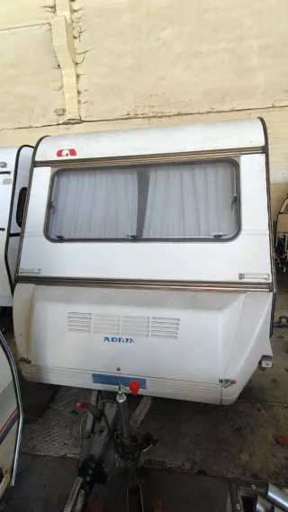 Caravana Adrià prima400 750kg