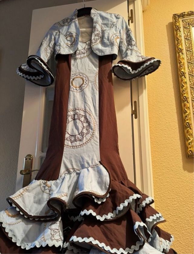 Traje de Flamenca Azul y Marrón