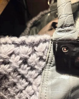 Bolso Dayaday Ante y Punto Mujer Gris