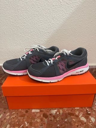 Zapatillas Nike Running Mujer Gris y Rosa