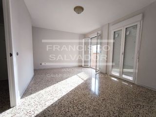 Piso en venta en Lucena