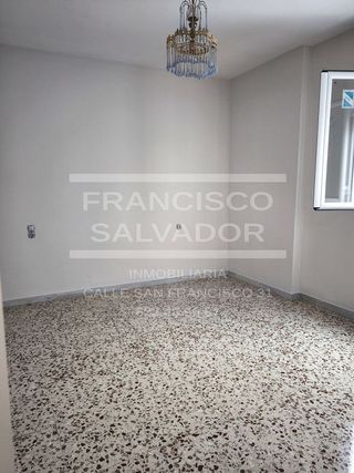 Piso en venta en Lucena