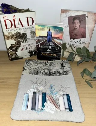 FUNDA LIBRO INSPIRADA EN PARIS ANTIGUO.