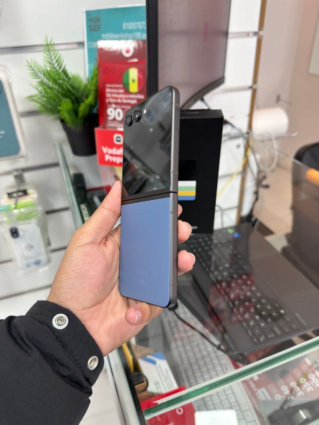 Samsung Galaxy Z Flip 5 256GB Blu