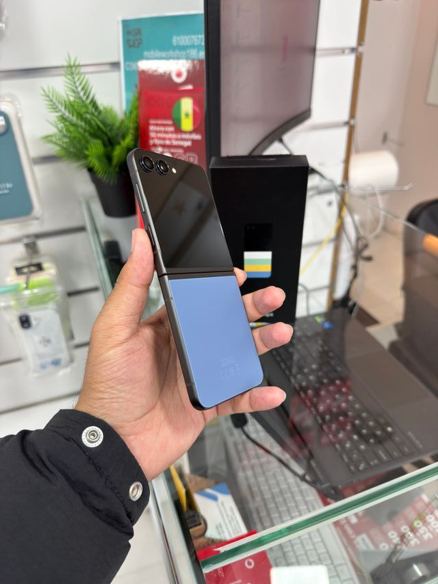 Samsung Galaxy Z Flip 5 256GB Blu