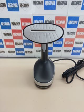 Plancha vertical 1600W elimina arrugas y olores – Rowenta