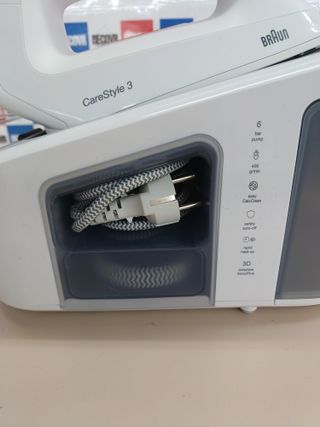 Plancha de vapor Braun CareStyle 3 2400W 2L