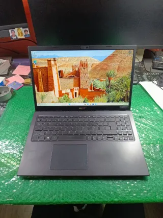 Portátil Acer Extensa EX215-54 11TH generazione