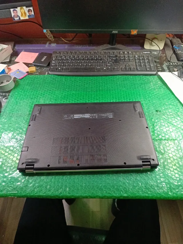 Portátil Acer Extensa EX215-54 11TH generazione