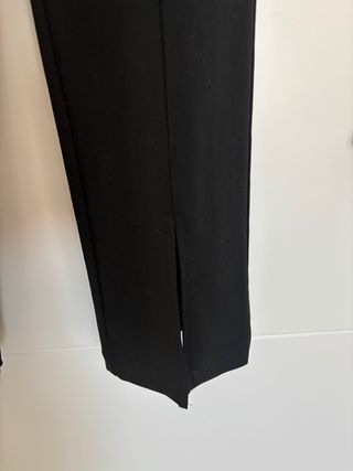 Pantalón vestir apertura en bajo