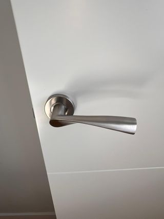 Puerta interior lacada blanca moderna