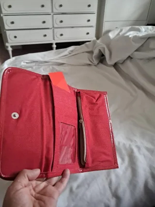 Billetera mujer beige y roja