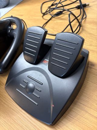 Volante Jinshu GT para PS4/PC con pedales. Urgente