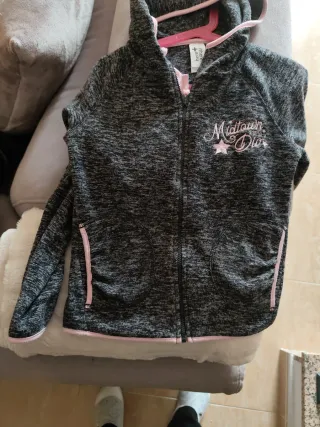 Chaqueta polar C&A gris 134/140
