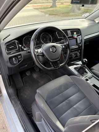 Volkswagen Golf  VII 1.6 tdi 2013