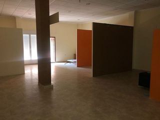 Local comercial en venta en Hellín