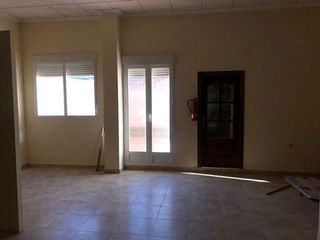 Local comercial en venta en Hellín