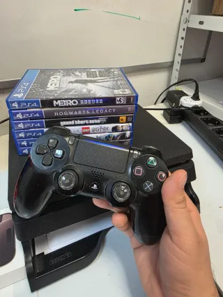 Consola PS4 Slim 500GB + 6 Juegos