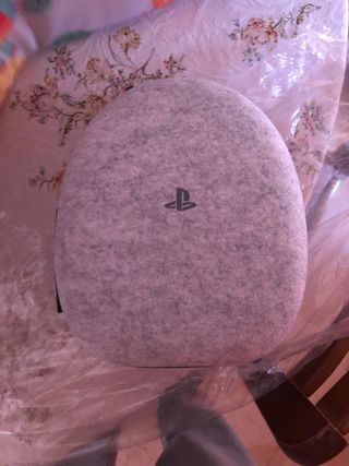 PS5 Digital + 2 controller + Cuffie