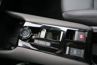 Alfa Romeo Junior Elettrica Speciale 115kW (156CV)