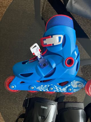 Patines niño Oxelo con protecciones y bolsa
