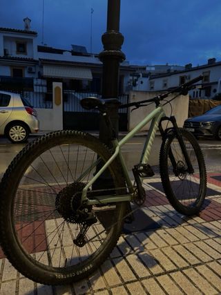 Specialized Rockhopper Expert - 2 meses de uso