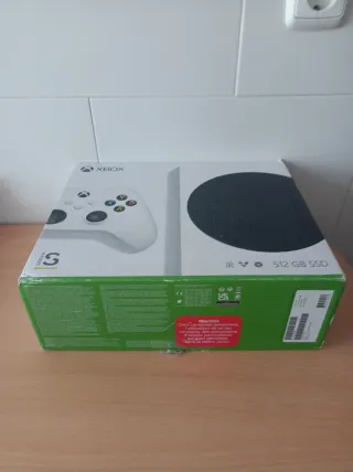 Scatola Xbox Series S con SSD da 512 GB