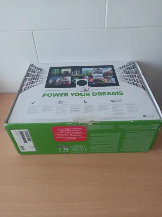 Scatola Xbox Series S con SSD da 512 GB