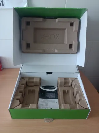 Scatola Xbox Series S con SSD da 512 GB