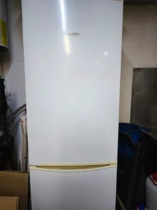 Fogón, frigorífico, arcón y termo