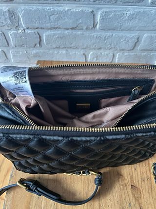 Bolso Guess Negro Cuero