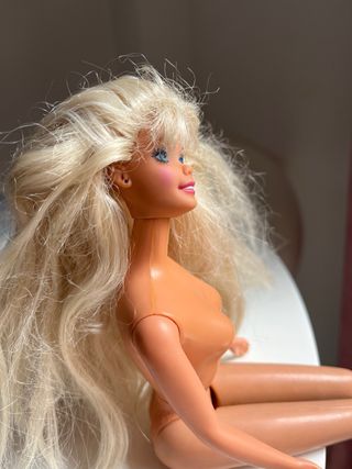 Barbie Mattel bionda