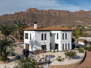 Chalet en venta en San Juan de los Terreros en Pulpí
