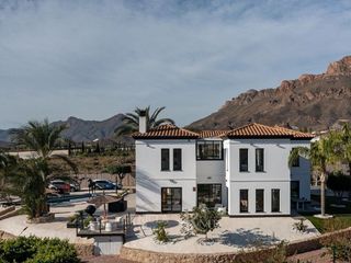 Chalet en venta en San Juan de los Terreros en Pulpí