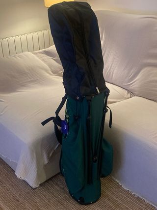 Bolsa de Golf a estrenar , funda tambien incluida