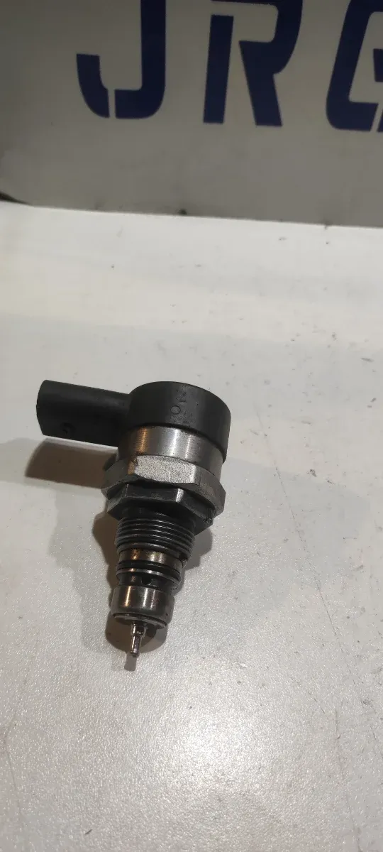 1078 VALVULA PRESION COMBUSTIBLE VOLVO D5244T