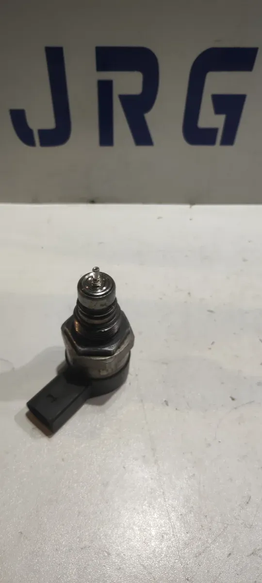 1078 VALVULA PRESION COMBUSTIBLE VOLVO D5244T