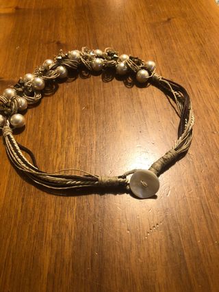 Girocollo corda perle e strass beige/oro