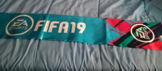 Bufanda EA Sports FIFA 19 Coleccionista
