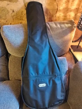 Guitarra Eléctrica Harley Benton Negra